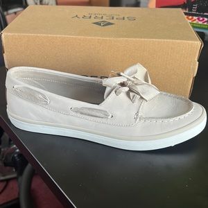 Sperry boat shoes